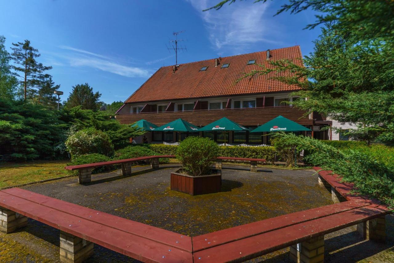 Hotel Hladina Nebrich Exterior photo