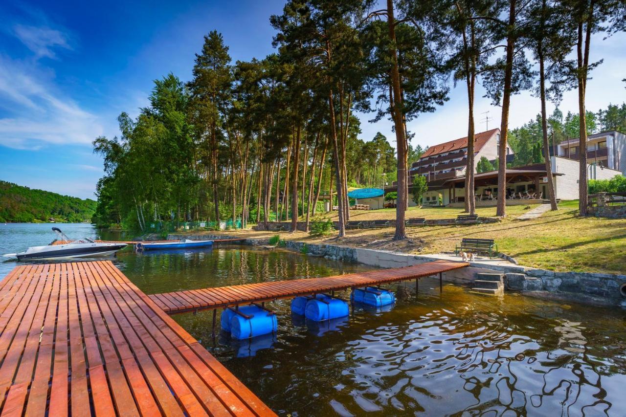 Hotel Hladina Nebrich Exterior photo